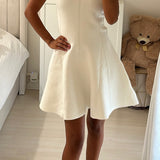 Robe patineuse ornée blanche