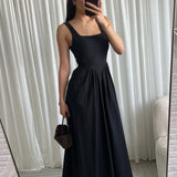 Robe longue coupe corset
