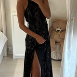 Robe en dentelle ajourée noire